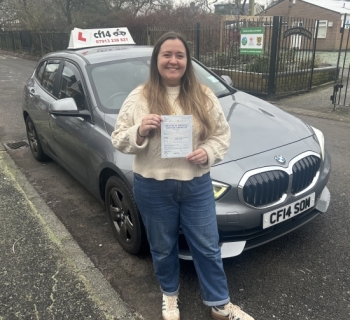 What A Great Start To The New Year, With Laura Passing Today On Her First Attempt! 👏👏👏
I´m Not Saying Laura Was Over Confident, But She Told Me To Remind Her To Give Me A Thank You Card And Chocolates She Had Left At Her House 💝
Fortunately, Despite Some Hidden Anxiety, Everything Went Well - Even So Far As Nearly Duplicating The Tes...